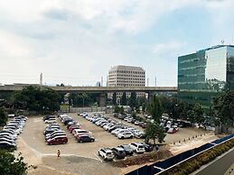 Elegant And Comfortable 1Br Apartment Arumaya Residence