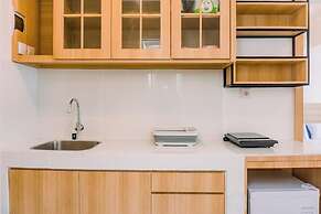 Comfy Studio At 30Th Floor Tokyo Riverside Pik 2 Apartment