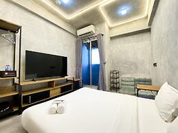 Fully Furnished And Homey Studio Grand Kamala Lagoon Apartment