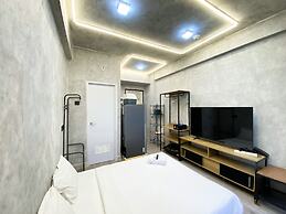 Fully Furnished And Homey Studio Grand Kamala Lagoon Apartment