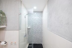 Simple And Comfort Studio Apartment At Nine Residence