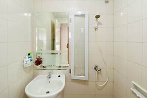 Homey And Warm 2Br At Signature Park Grande Apartment