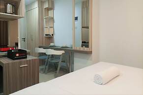 Simply Look And Cozy Studio At De Prima Apartment