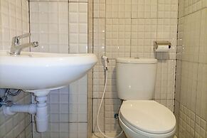 Simply Look And Cozy Studio At De Prima Apartment