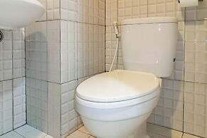 Simply Look And Cozy Studio At De Prima Apartment