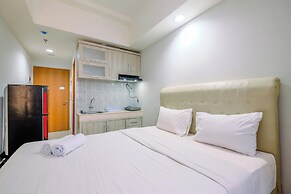 Modern Look And Comfortable Studio Evenciio Margonda Apartment