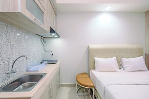 Modern Look And Comfortable Studio Evenciio Margonda Apartment