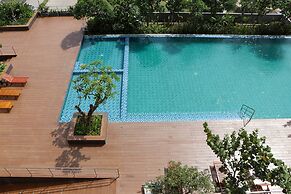 Comfy Stay Studio At Sayana Bekasi Apartment