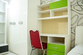 Homey And Cozy Stay Studio At Margonda Residence 2 Apartment