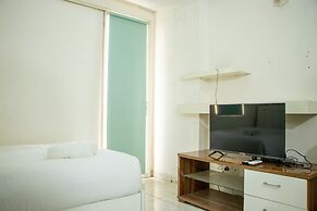 Homey And Cozy Stay Studio At Margonda Residence 2 Apartment