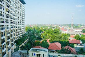 Homey Studio Apartment At Margonda Residence 1