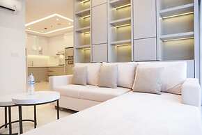 Elegant 2Br Apartment With Private Lift At The Kencana Residence