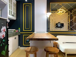 Nice And Comfort 2Br At Transpark Cibubur Apartment