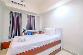 Minimalist And Classic Studio At Evenciio Margonda Apartment