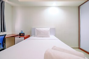 Minimalist And Classic Studio At Evenciio Margonda Apartment