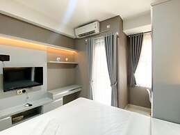 Modern Look Studio At Transpark Cibubur Apartment