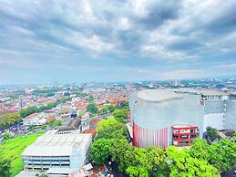 Modern Studio Room Apartment At Tamansari La Grande