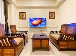 Modern Look 2Br At Meikarta Apartment