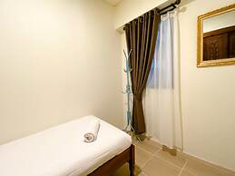 Modern Look 2Br At Meikarta Apartment