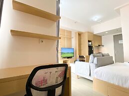 Comfort And Simply Design Studio At Vasanta Innopark Apartment