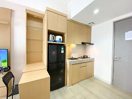 Comfort And Simply Design Studio At Vasanta Innopark Apartment