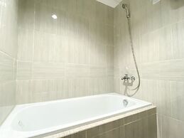 Comfort And Simply Design Studio At Vasanta Innopark Apartment