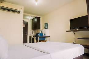 Comfort And Homey Studio At Sunter Park View Apartment