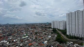 Cozy And Tidy Studio At Bassura City Apartment