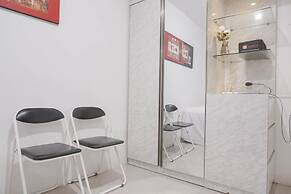 Cozy And Tidy Studio At Bassura City Apartment