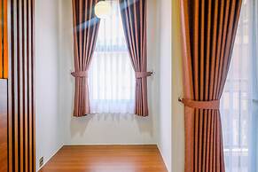 Restful And Minimalist Studio Transpark Cibubur Apartment