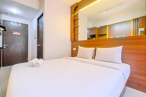 Restful And Minimalist Studio Transpark Cibubur Apartment