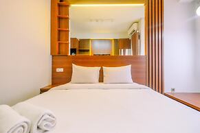 Restful And Minimalist Studio Transpark Cibubur Apartment