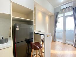 Homey And Elegant Studio Vasanta Innopark Apartment