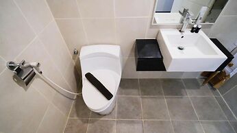 Strategic And Comfy 2Br Apartment At Trillium Residence