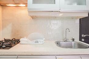 Vibrant 1Br Apartment At Belmont Residence Puri