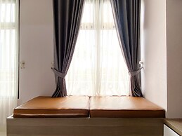 Modern And Comfy Studio At Pollux Chadstone Apartment