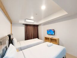 Homey And Comfortable Studio At De Prima Apartment