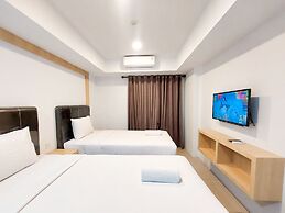 Homey And Comfortable Studio At De Prima Apartment