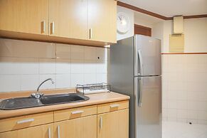 Homey And Cozy Stay 2Br Puri Casablanca Apartment