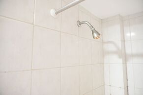 Homey And Cozy Stay 2Br Puri Casablanca Apartment