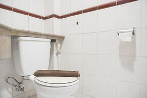 Homey And Cozy Stay 2Br Puri Casablanca Apartment