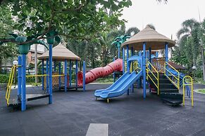 Homey And Cozy Stay 2Br Puri Casablanca Apartment