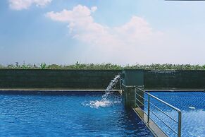 Nice And Warm Studio At Belmont Residence Puri Apartment