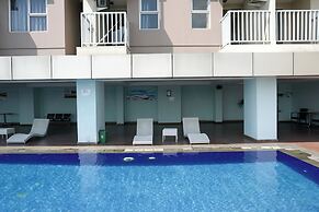 Nice And Warm Studio At Belmont Residence Puri Apartment