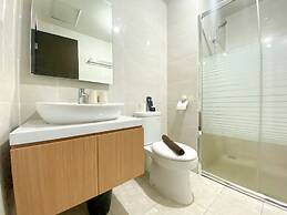 Exclusive And Comfortable 1Br Apartment Mustika Golf Residence