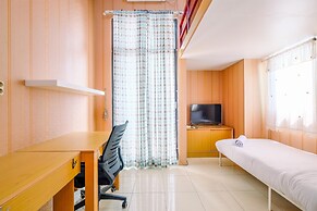 Comfortable And Tidy Studio At Dave Apartment