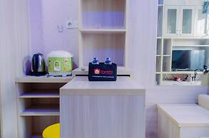 Elegant And Modern 2Br At Sunter Park View Apartment