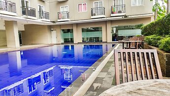 Elegant And Modern 2Br At Sunter Park View Apartment