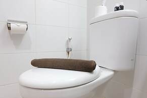 Modern Designed And Strategic Studio Room At Beverly Dago Apartment