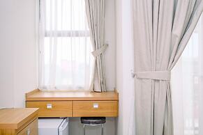 Cozy And Homey Studio Room Transpark Cibubur Apartment